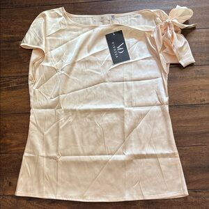 Women's Elegant Blouse in Cream